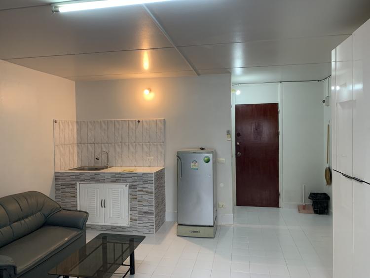 ให้เช่าห้อง 
 ห้องเล็กด้านนอก อาคาร T4 ชั้น 8