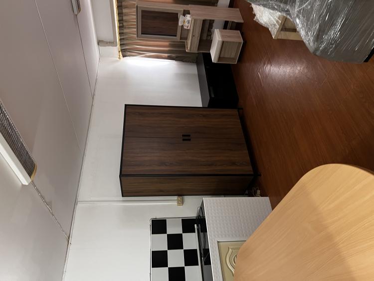 ให้เช่าห้อง 
 ห้องขนาดกลางด้านนอก อาคาร T7 ชั้น 1